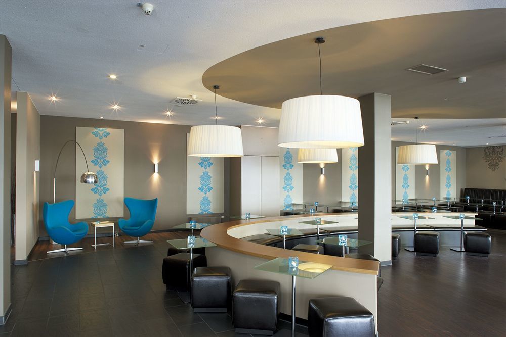 Motel One Frankfurt Airport Frankfurt am Main Exterior photo