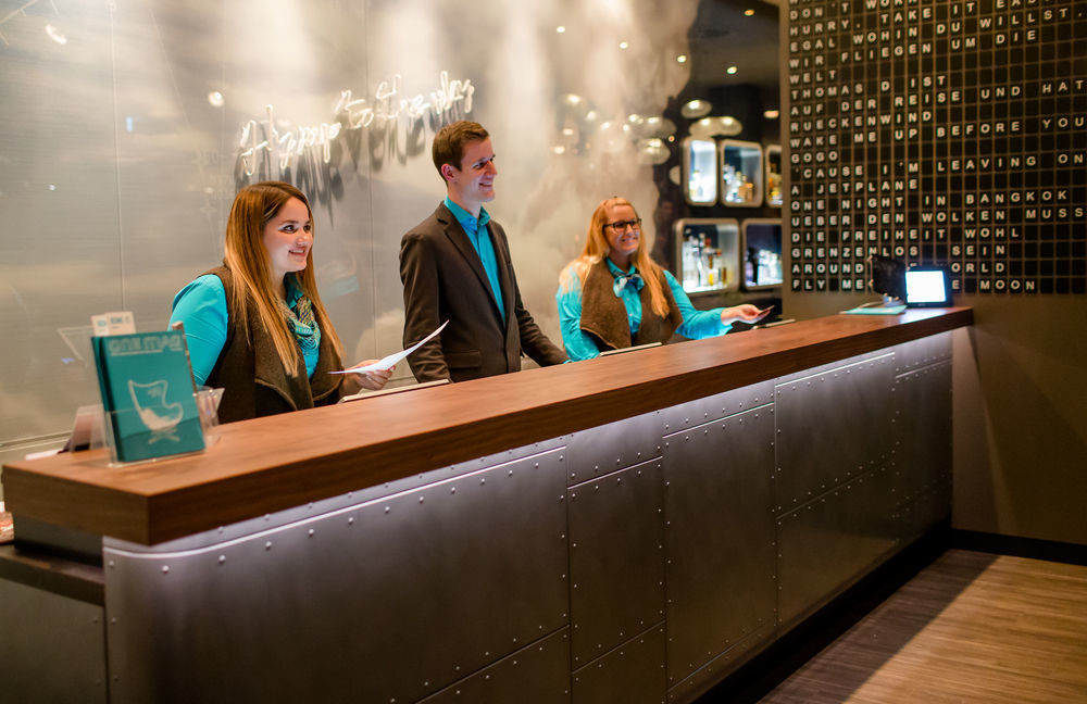 Motel One Frankfurt Airport Frankfurt am Main Exterior photo