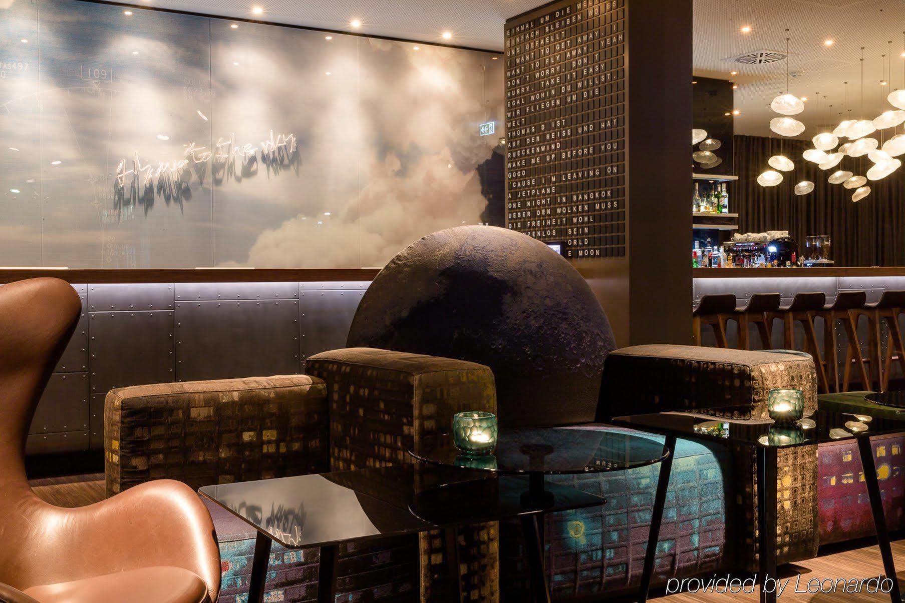 Motel One Frankfurt Airport Frankfurt am Main Exterior photo