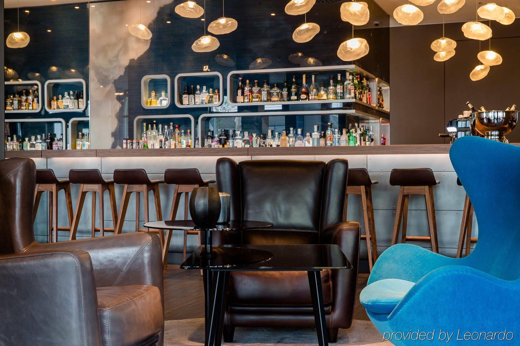 Motel One Frankfurt Airport Frankfurt am Main Exterior photo